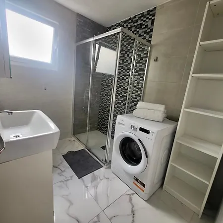 New Big Flat With Balcony 50mts Away From Parking Optional Appartement Las Palmas