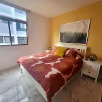New Big Flat With Balcony 50mts Away From Parking Optional 公寓 *